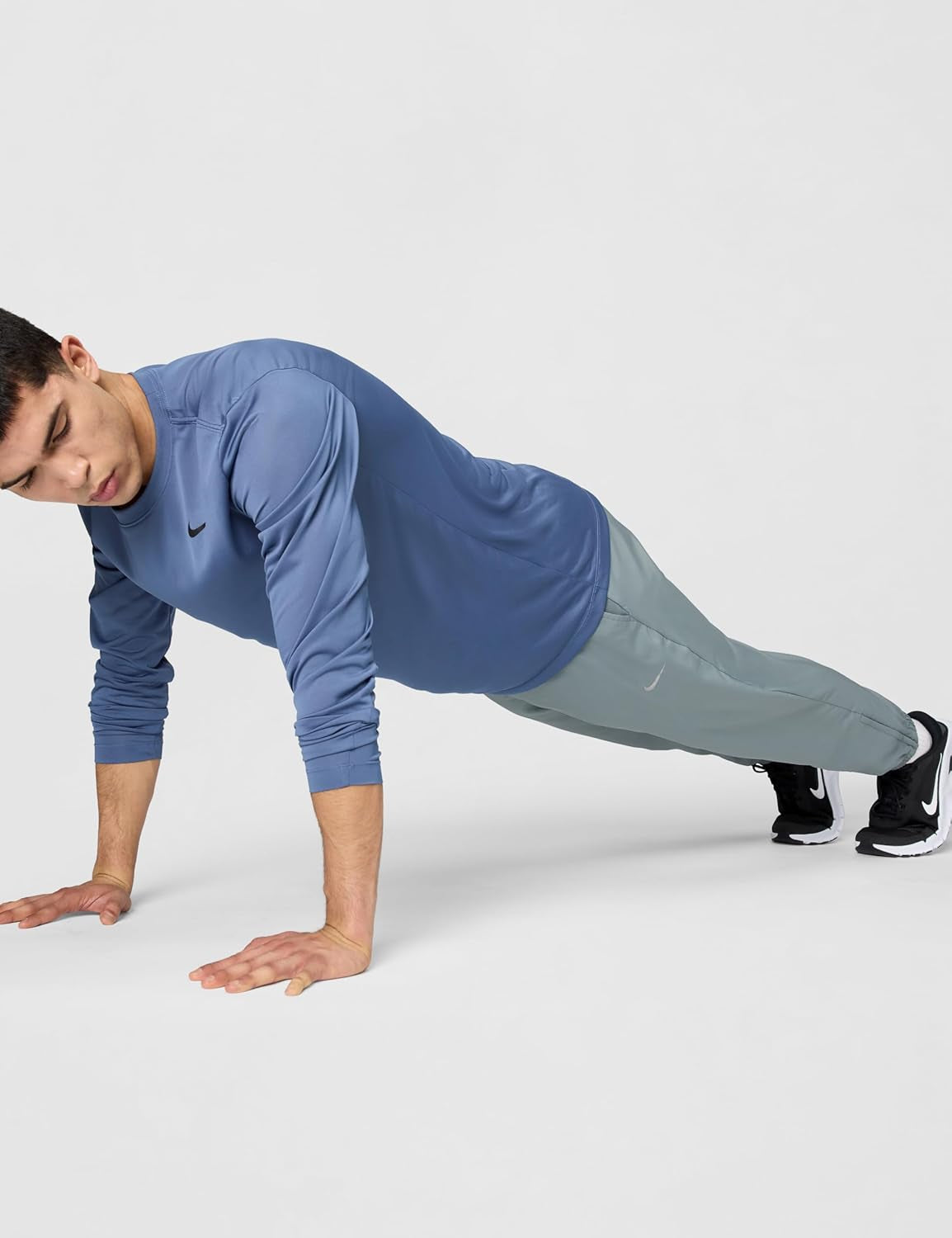 Nike Men'S Form Dri-Fit Tapered Versatile Pants