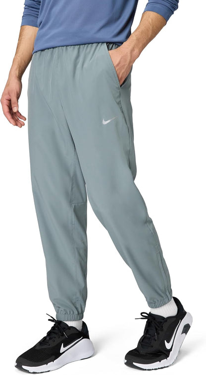 Nike Men'S Form Dri-Fit Tapered Versatile Pants